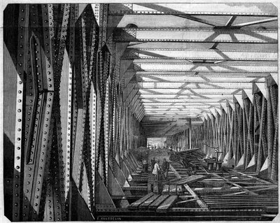 Architecture : vue intérieure du Pont Métallique de Bordeaux, Gironde (33) - French School
