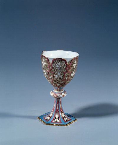 Art France: Tasse sur support mobile formant un présentoir. Porcelaine dure - French School