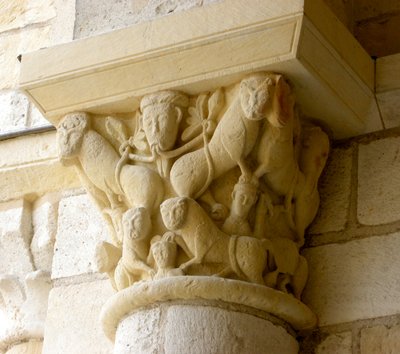 Chapiteau représentant des lions et des visages - French School