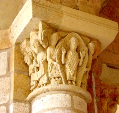 Chapiteau représentant la glorification de Saint Martin - French School