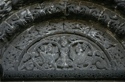 Le tympan au-dessus de la porte nord - French School