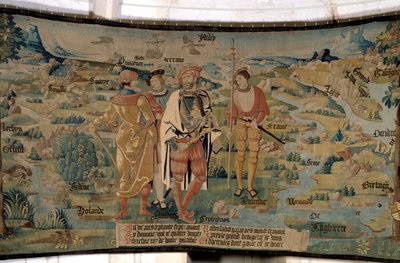 Galathes, fondateur de la Gaule, entoure des compagnons sur un fond de paysage représentant la carte de la Gaule vue du Nord, avec mers et rivières, noms des différentes régions et détails des animaux vivant dans ces régions. Tapisserie de « La fabul - French School