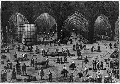 Vue générale des caves de la Maison de Champagne Mercier à Épernay. - French School