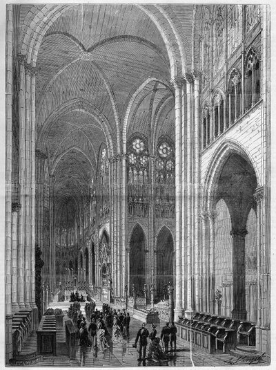 Intérieur de la basilique Saint-Denis (Saint Denis) restaurée selon les plans d