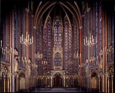 Vue intérieure de la chapelle supérieure de la Sainte-Chapelle (1245 - 1248) à Paris, France - French School