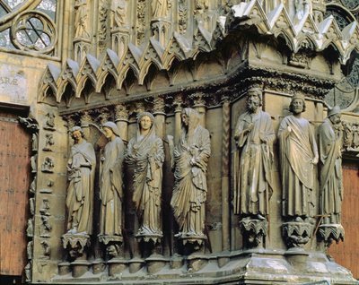 Figures de jambage du côté droit du portail central, façade ouest, vers 1240 - French School