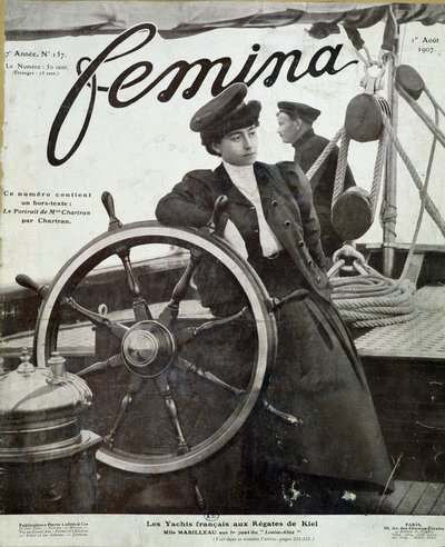 Mademoiselle Mabilleau sur le pont du yacht « Louise-Alice » à la régate de Kiel - dans « Femina » du 01/08/1907 - French School