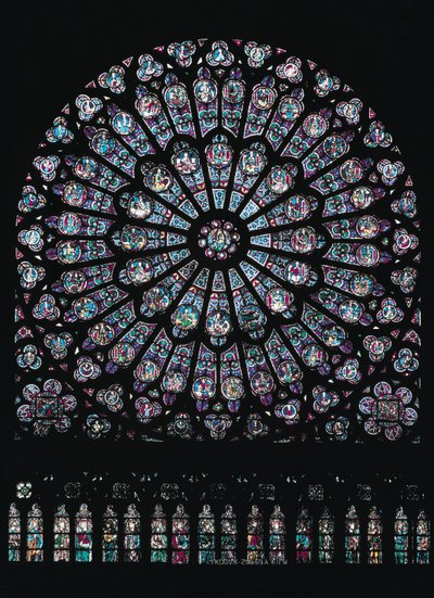 Rosace du transept nord représentant la Vierge et l