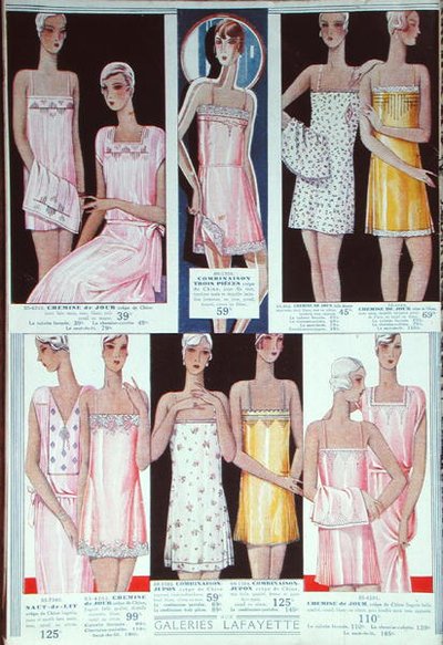 Page du catalogue de lingerie 