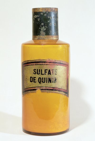 Bouteille pharmaceutique de quinine - French School