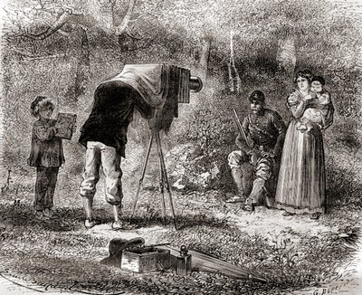 Photographie au 19ème siècle, extrait de Les Merveilles de la Science, publié vers 1870 (gravure) - French School