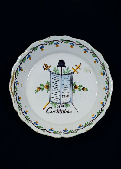 Assiette ornée du Livre de la Constitution, associée aux Trois Ordres, 1791 - French School
