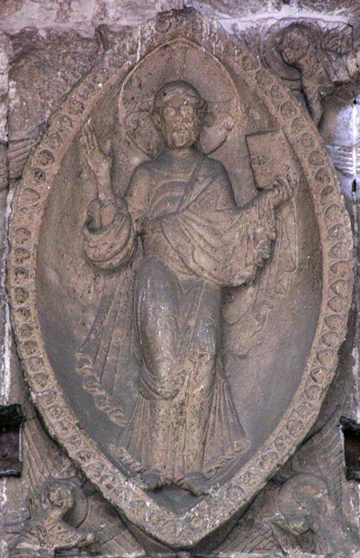 Relief représentant le Christ dans une mandorle, de la porte nord - French School