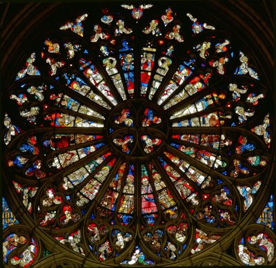 Rosace représentant le Couronnement de la Vierge entourée d