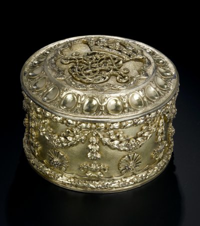 Boîte circulaire en vermeil avec couvercle du service de toilette Lennoxlove, appartenant à Frances Teresa Stewart, duchesse de Richmond et Lennox : Français, Paris, essayée entre avril et septembre 1672 - French School
