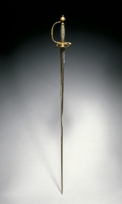 Petite épée, Paris, vers 1730 (acier doré et bleui avec fil d