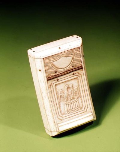 Boîte à priser, fabriquée par un prisonnier de guerre, vers 1790 - French School