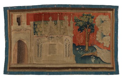Fragment de tapisserie représentant une église gothique dans un paysage, de l