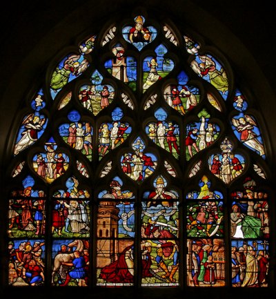 Le martyre de Sainte Barbara avec des scènes de sa vie au-dessus dans les lumières de la tracery - French School