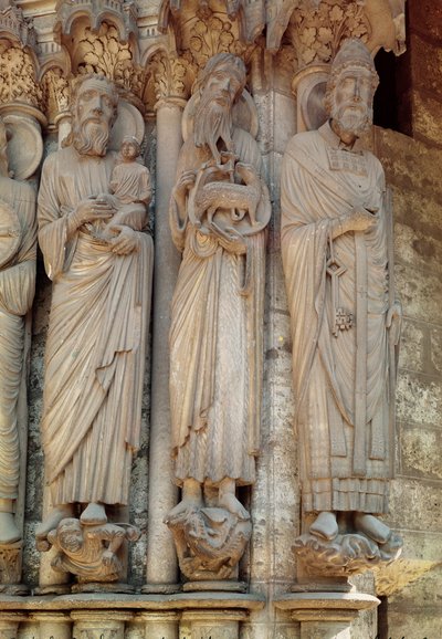 Le Prophète Siméon, Saint Jean-Baptiste et Saint Pierre, statues du jambage du côté droit de la porte centrale du portail nord - French School