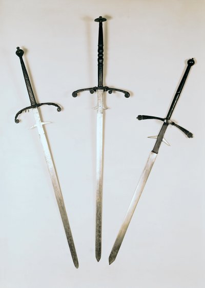 Trois épées à deux mains, 1570 - French School