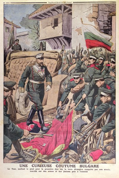 Tsar Ferdinand I (1861-1948) de Bulgarie marchant sur des drapeaux capturés pendant la guerre balkanique de 1912, novembre 1912 - French School