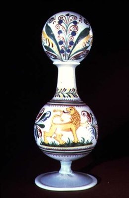 Vase avec bouchon, début du XVIIIe siècle - French School