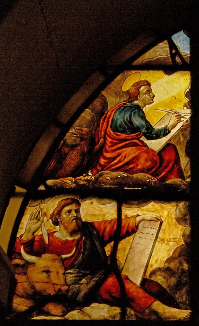 Fenêtre Charnier-2 représentant les Évangélistes avec le Miracle de l