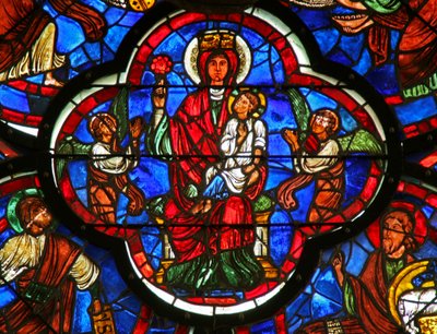 Fenêtre Ew représentant la Vierge Marie et l