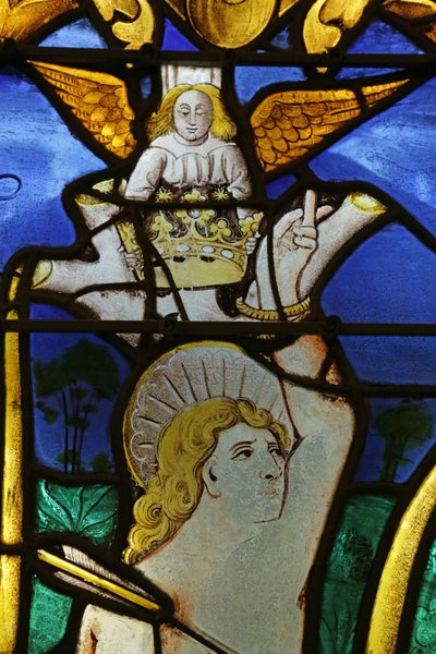 Vitrail représentant un ange plaçant une couronne sur la tête de Saint Sébastien lors de son martyre - French School