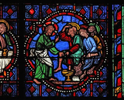 Fenêtre w02 représentant le Christ lavant les pieds de ses disciples - French School