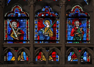 Fenêtre w101 représentant Saint Paul, Saint Jude et Saint Pierre - French School