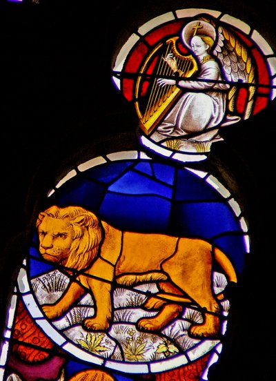 Fenêtre w114 représentant le signe du zodiaque Lion - French School