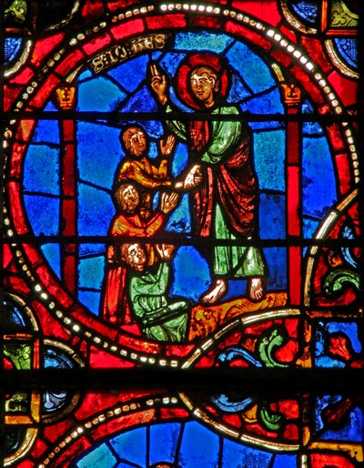 Fenêtre w12 représentant une scène de la légende de Saint Jean : le saint et la coupe empoisonnée : Saint Jean survit et ranime les 3 hommes empoisonnés - French School