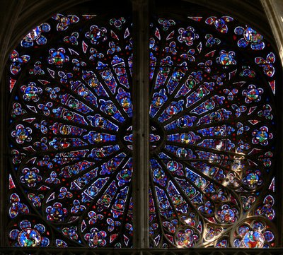 Fenêtre w219, la rosace nord, représentant des prophètes, des ancêtres du Christ et des Anciens de l