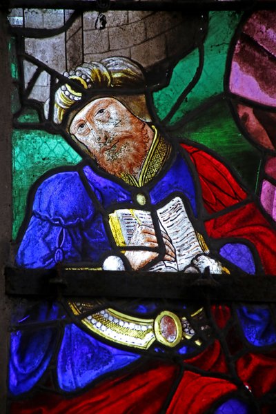 Saint Pierre avec Simon le Magicien qui déchire ses livres - French School