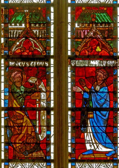 Fenêtre w8 représentant Saint Augustin et un donateur recevant la Règle - French School