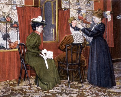 Femme coiffant une dame avec un chapeau à la Maison Nouvelle - French School