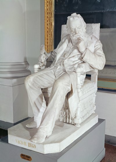 Statue assise de Victor Hugo (1802-85) - Gaetano Trentanove