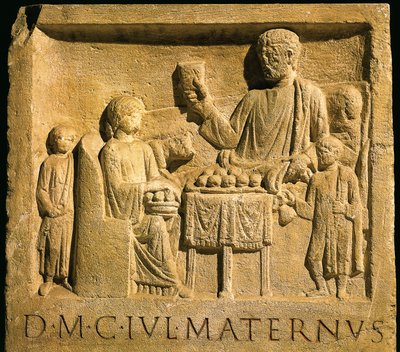 Relief représentant un festin, civilisation romaine - Gallo Roman
