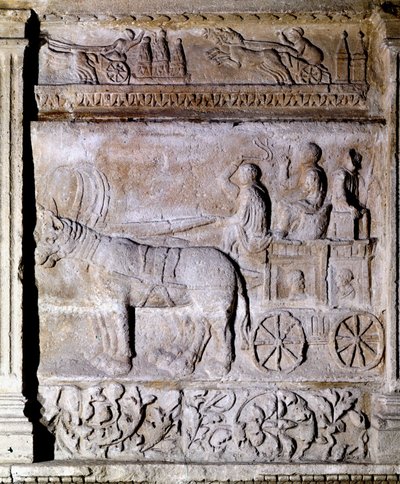 Bas-relief de la période gallo-romaine représentant un char tiré par des chevaux, transportant des passagers. Avignon, Musée Calvet - Gallo Roman Gallo Roman