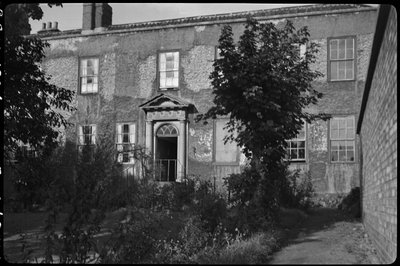 Hôtel Clarence, Lead Yard, Darlington - George Bernard Wood