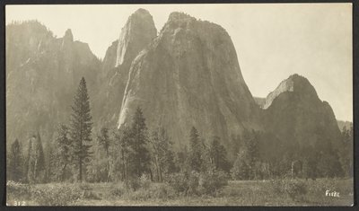 Cathedral Rocks, 2600 pieds - George Fiske