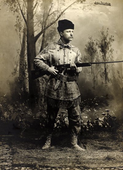 Theodore Roosevelt en peau de daim, Territoire du Dakota vers 1885 (photo n/b) - George Grantham   Bain News Service Bain