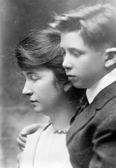 Margaret et son fils Stuart, vers 1919 - George Grantham Bain