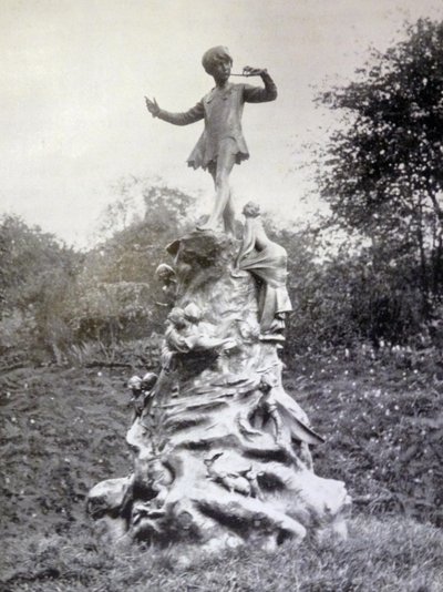 Photographie de la statue de Peter Pan dans les jardins de Kensington - George James Frampton