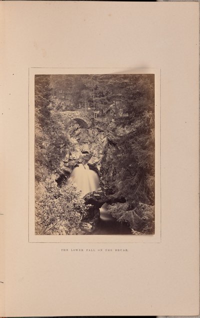 La chute inférieure sur le Bruar - George Washington Wilson