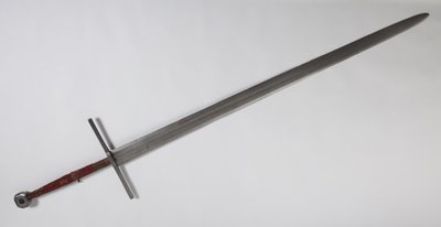 Épée de parade, poignée décorée début 17e siècle - German School