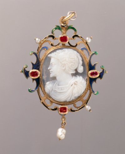 Pendentif camée représentant le buste d