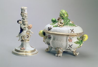 Chandelier et bol couvert du Service St. Andrew, Meissen, 1744-5 - German School